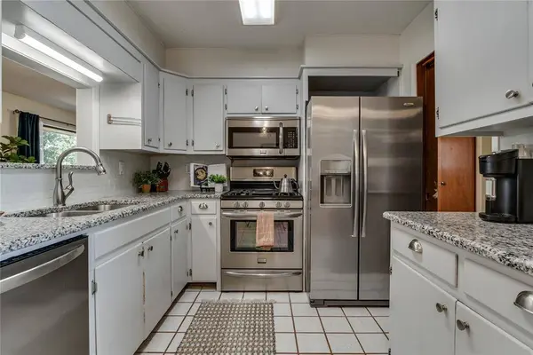 713 E Carroll LN, Midwest City, OK 73110