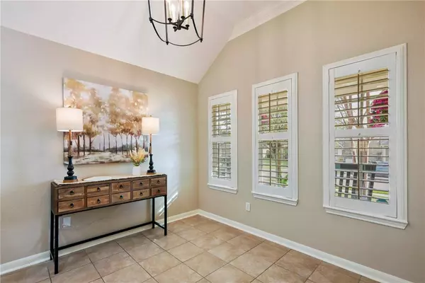 2014 Mountain Wind LOOP, Bryan, TX 77807