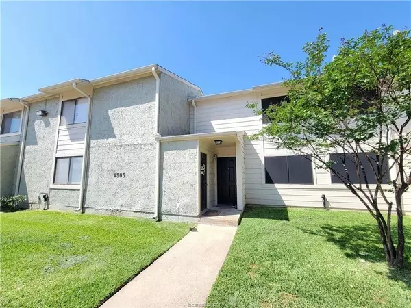 4505 Carter Creek Pkwy #3, Bryan, TX 77802