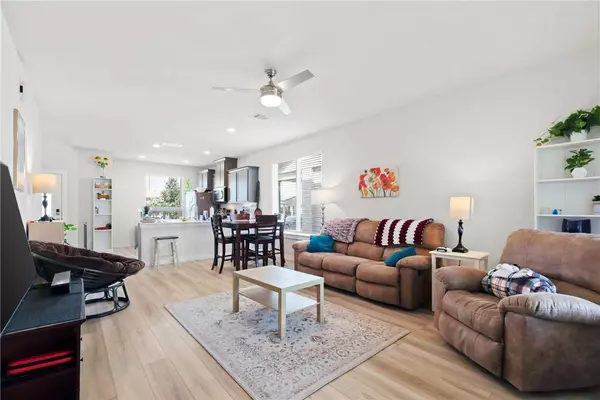 1121 Amistad LOOP, College Station, TX 77845