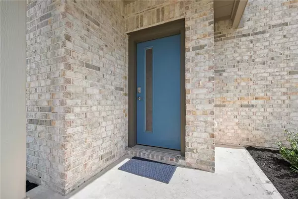 1121 Amistad LOOP, College Station, TX 77845