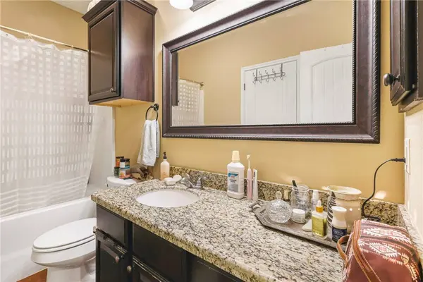 221 Capps DR, College Station, TX 77845