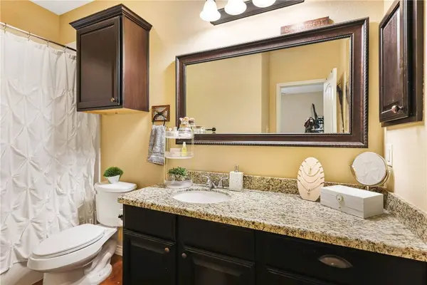 221 Capps DR, College Station, TX 77845