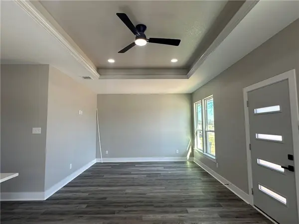 1516 Dansby ST, Bryan, TX 77803