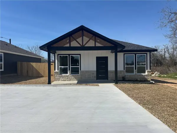 1516 Dansby ST, Bryan, TX 77803