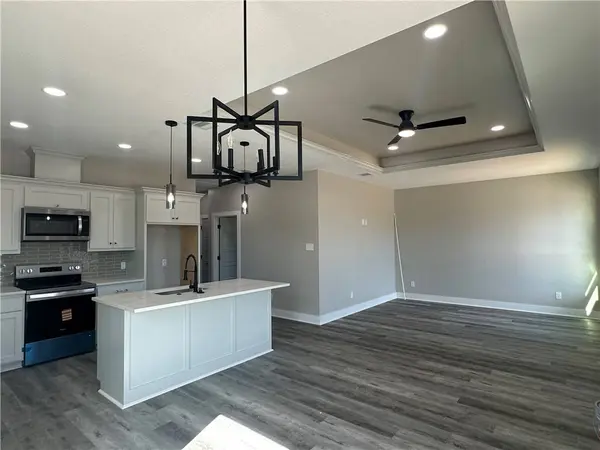 1516 Dansby ST, Bryan, TX 77803
