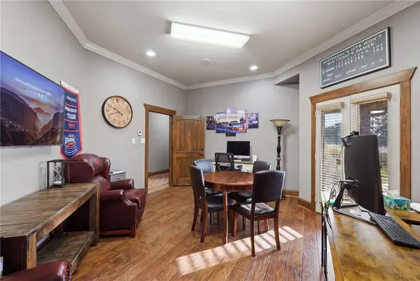 6750 Victoria AVE, College Station, TX 77845