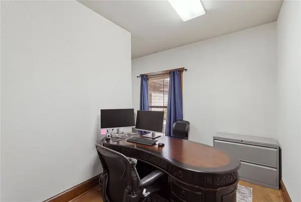 6750 Victoria AVE, College Station, TX 77845