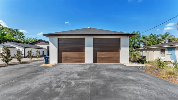 208 HOWARD ST, Auburndale, FL 33823