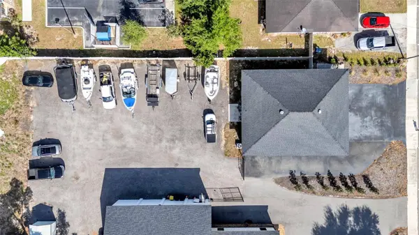 208 HOWARD ST, Auburndale, FL 33823