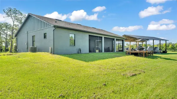 18940 COMMONWEALTH AVE N, Polk City, FL 33868