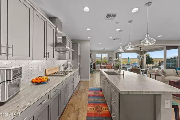 3292 SPARROWS CREEK Way, Wickenburg, AZ 85390