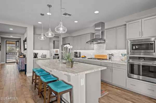 3292 SPARROWS CREEK Way, Wickenburg, AZ 85390