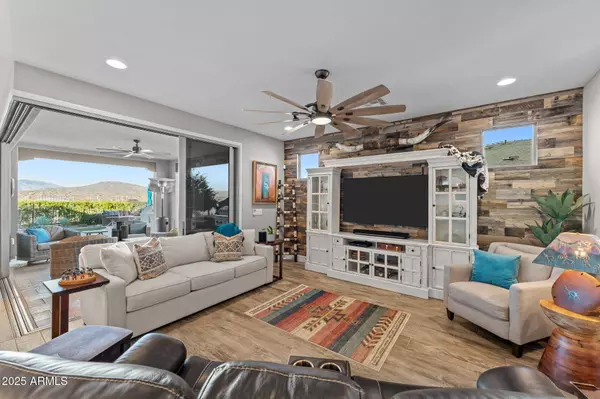 3292 SPARROWS CREEK Way, Wickenburg, AZ 85390