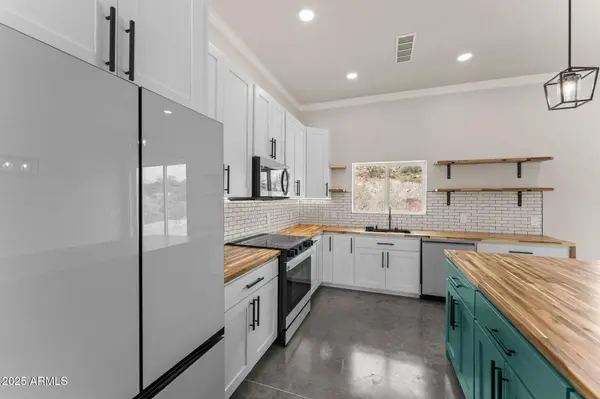 45816 N 288TH Avenue, Wickenburg, AZ 85390