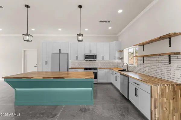 45816 N 288TH Avenue, Wickenburg, AZ 85390