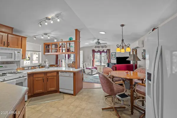 30870 S VAGABOND Trail, Congress, AZ 85332