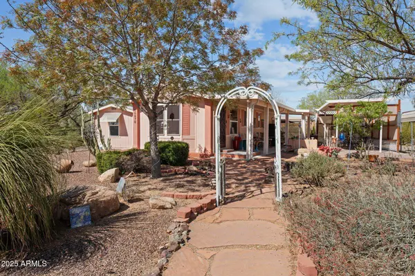 30870 S VAGABOND Trail, Congress, AZ 85332