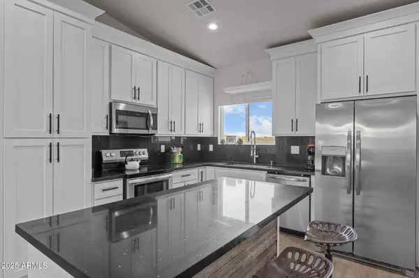 28311 N 253RD Drive, Wittmann, AZ 85361