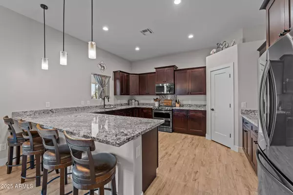 20312 W MELANIE Drive, Wittmann, AZ 85361