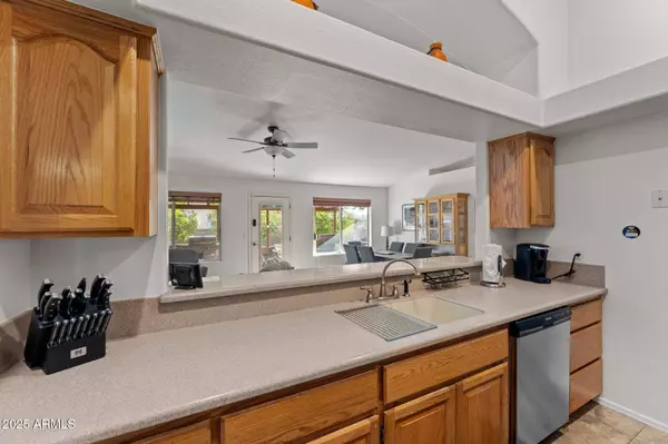 880 W SANTA FE Drive, Wickenburg, AZ 85390
