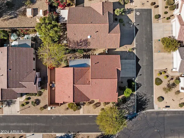 19558 N DESERT GARDEN Drive, Surprise, AZ 85374