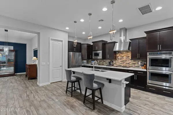 10246 W OBERLIN Way, Peoria, AZ 85383