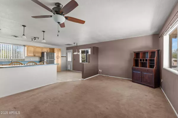 735 W HERMOSA Drive, Wickenburg, AZ 85390