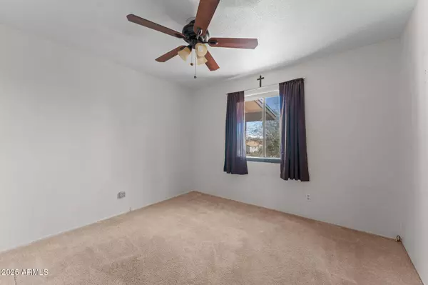 735 W HERMOSA Drive, Wickenburg, AZ 85390