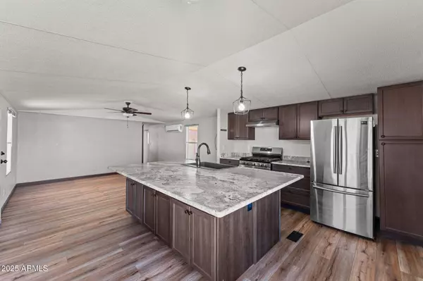 21199 W ESCAPEE Way, Congress, AZ 85332