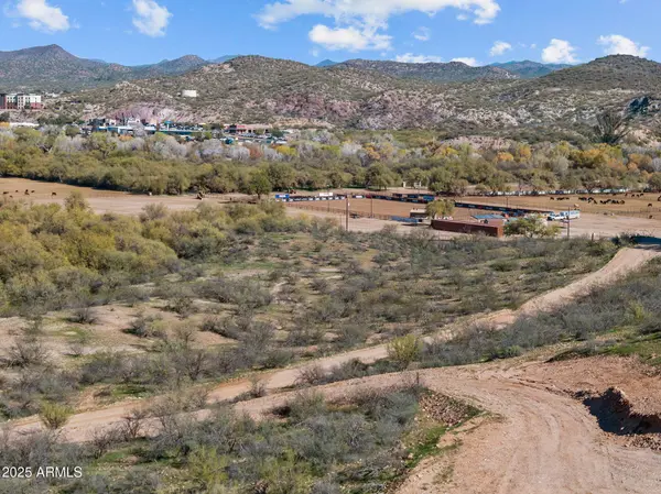 215 HOWARD Court #-, Wickenburg, AZ 85390