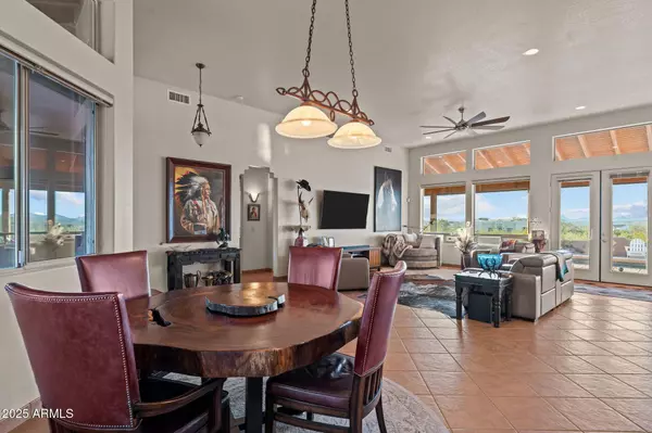 35740 S CALICO Circle, Wickenburg, AZ 85390