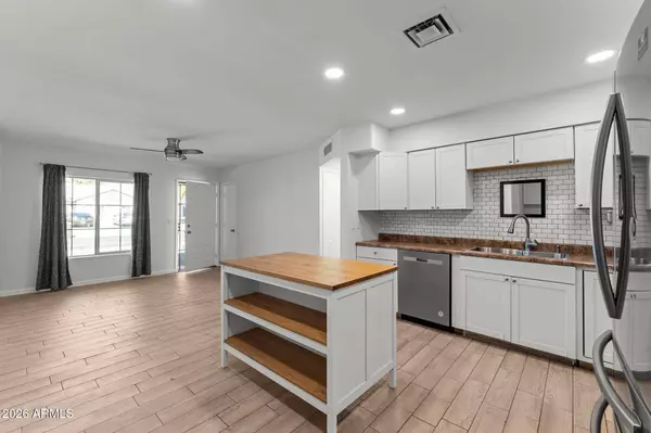 9257 W GARY Road, Peoria, AZ 85345