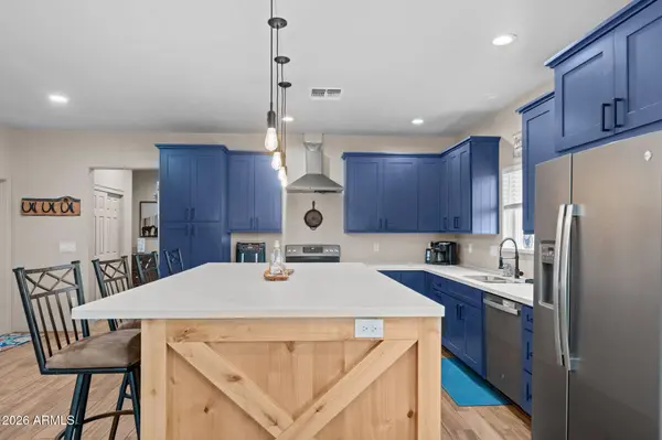 470 GUSKIN Road, Morristown, AZ 85342