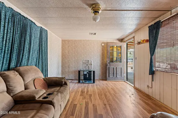 22560 W SUNRISE Road, Congress, AZ 85332