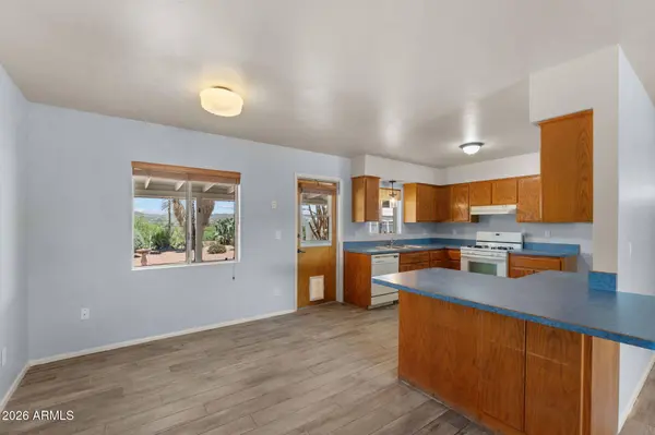 589 N JACKSON Street, Wickenburg, AZ 85390