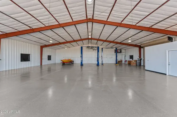 38275 S BLUE TANK Trail, Wickenburg, AZ 85390