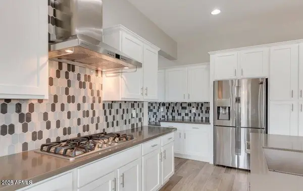 4390 NOBLE Drive, Wickenburg, AZ 85390