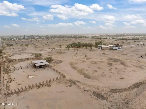 0 20 acres off HWY 60 -- #-, Wickenburg, AZ 85390