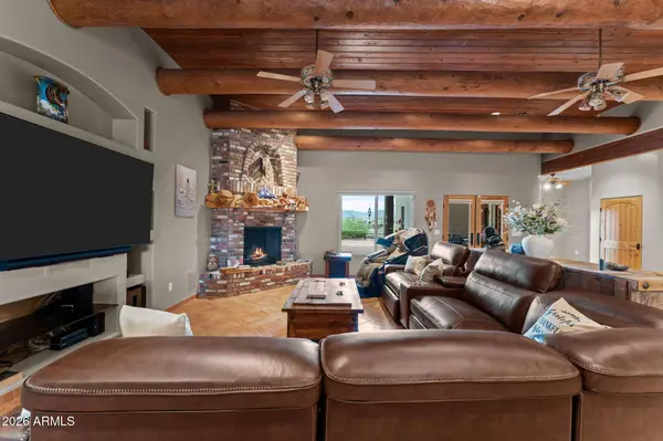 34620 S ELYSSA Lane, Wickenburg, AZ 85390