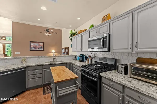40 NORTHRIDGE Circle, Wickenburg, AZ 85390