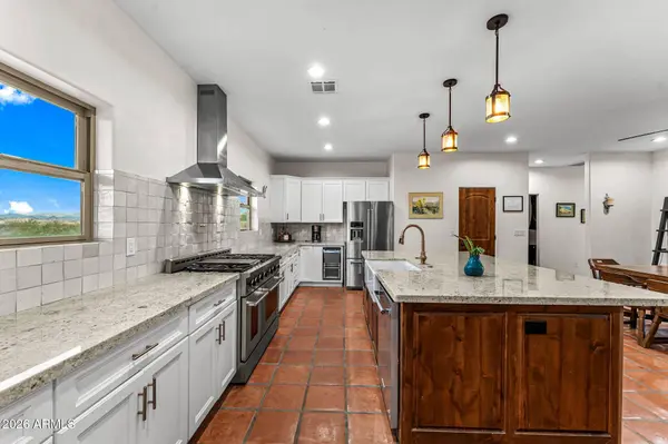 955 THUNDER ROCK Road, Wickenburg, AZ 85390