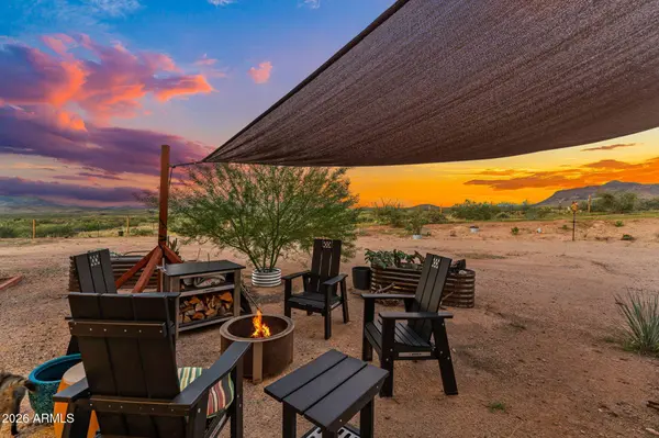 26672 W Billy Clegg Road, Congress, AZ 85332