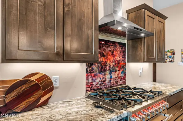26672 W Billy Clegg Road, Congress, AZ 85332
