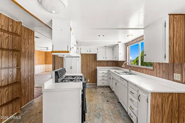7607 W WICKLOW Lane, Kirkland, AZ 86332