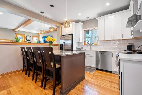 5605 S MERRIMAC Avenue, Chicago, IL 60638