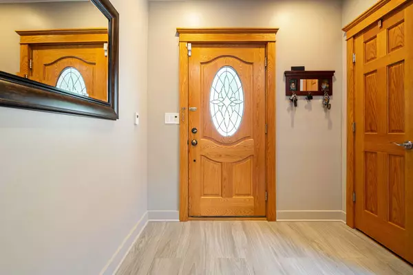 5605 S MERRIMAC Avenue, Chicago, IL 60638