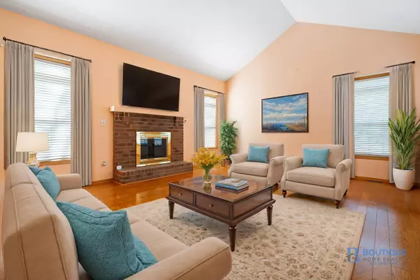 19801 EVERETT Lane, Mokena, IL 60448