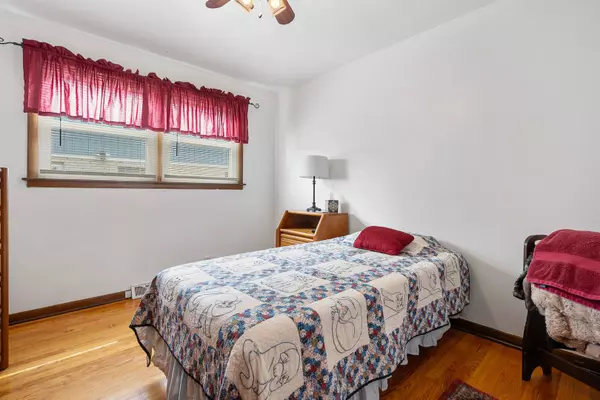 9108 Windsor Drive, Palos Hills, IL 60465