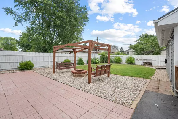 7115 114th Place, Worth, IL 60482